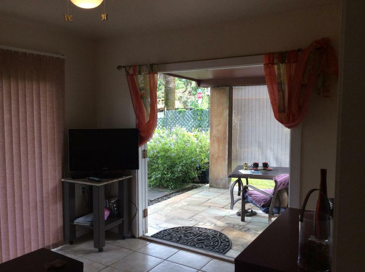 Mediteranean Style Ohana Rental / Garden Bungalow In Pahoa Honolulu Landing Esterno foto