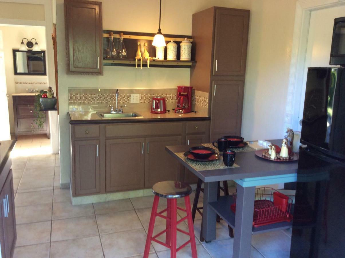 Mediteranean Style Ohana Rental / Garden Bungalow In Pahoa Honolulu Landing Esterno foto